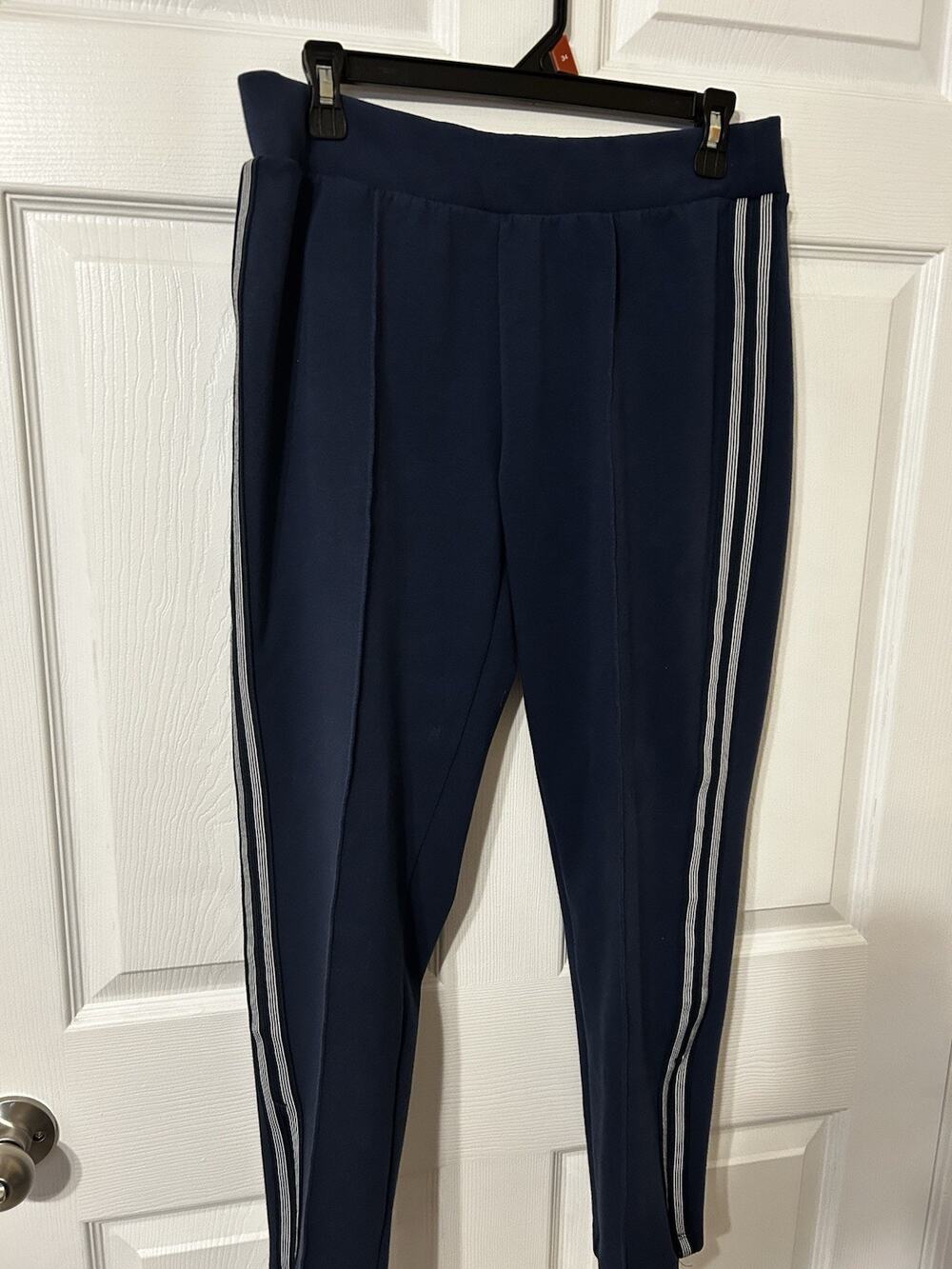 Ava’s Women Knit Pants M8-10